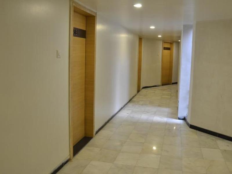 Central Beacon Hotel Surat Ngoại thất bức ảnh