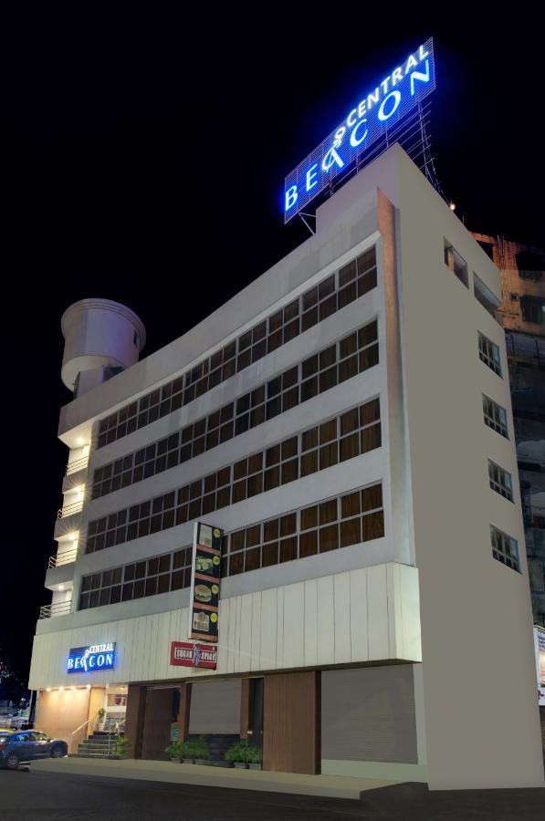 Central Beacon Hotel Surat Ngoại thất bức ảnh